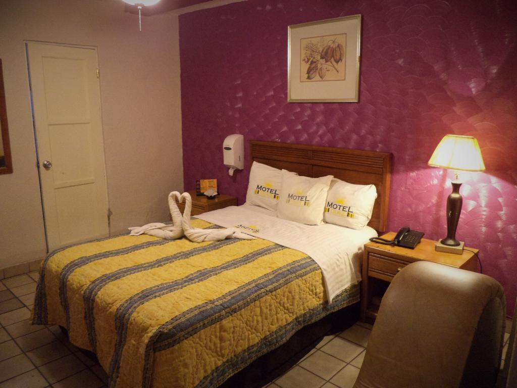 Hotel Diaz Tijuana Luaran gambar